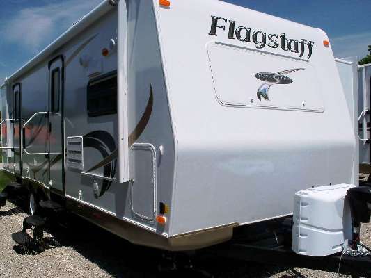 Travel Trailer, 1-Slide Out Flagstaff 26FKSS