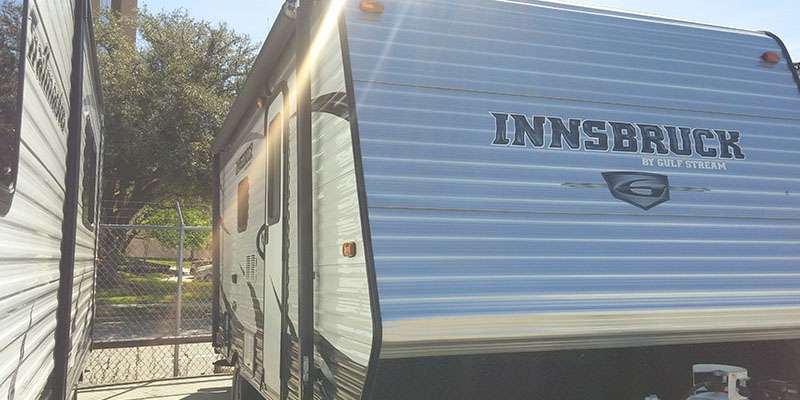 Travel Trailer -Non Slide-Innsbruck Ameri-Lite -198BH