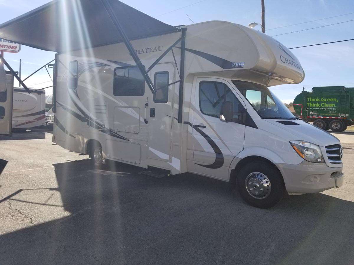 Class B - 2 Slide Out Sprinter Chateau 24HL