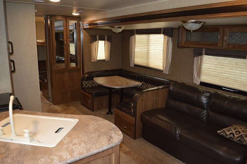 Vehicle Details RV rentals in Houston, Texas!