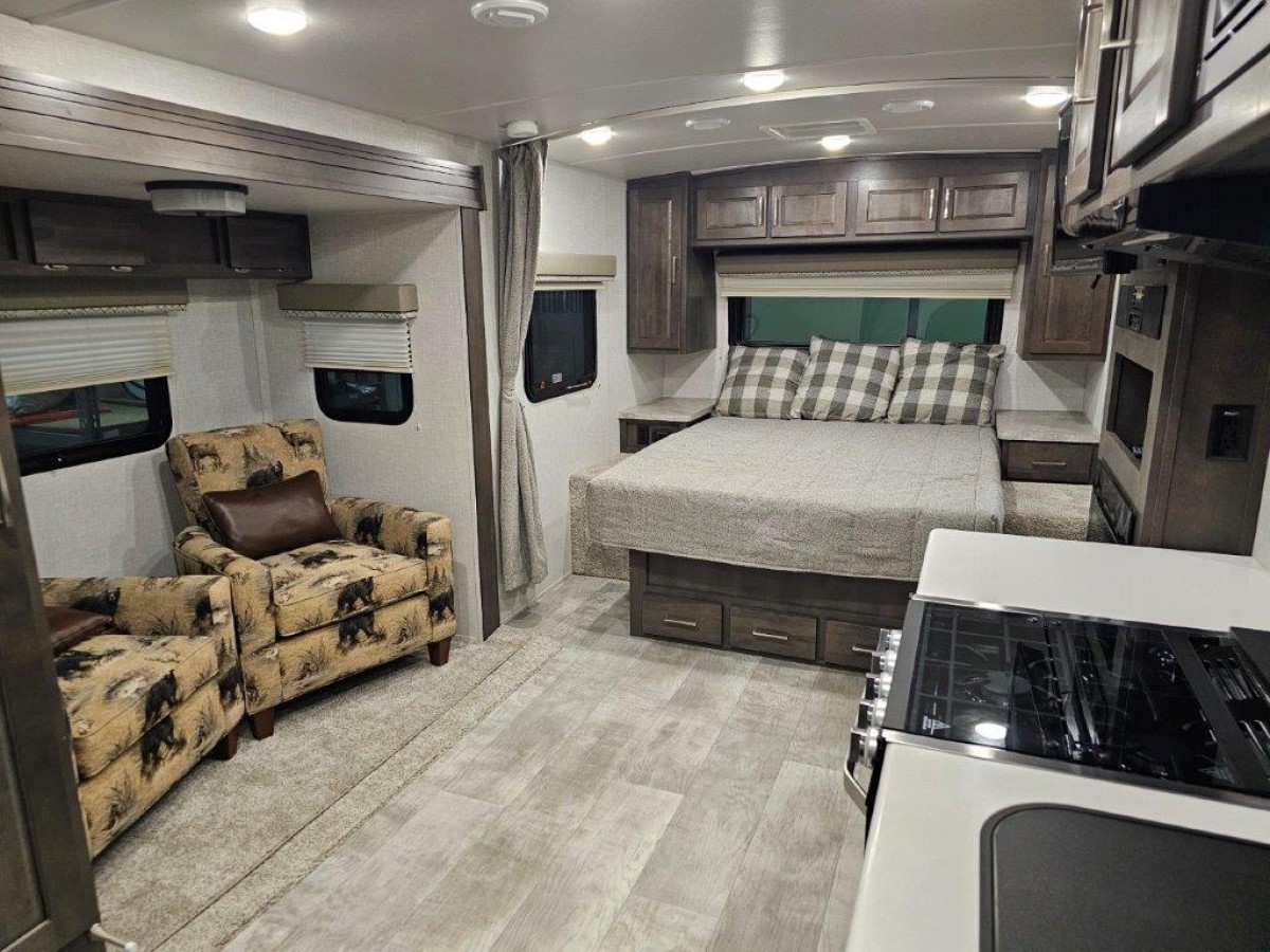 Vehicle Details RV, Motorhome and Travel Trailer rentals in