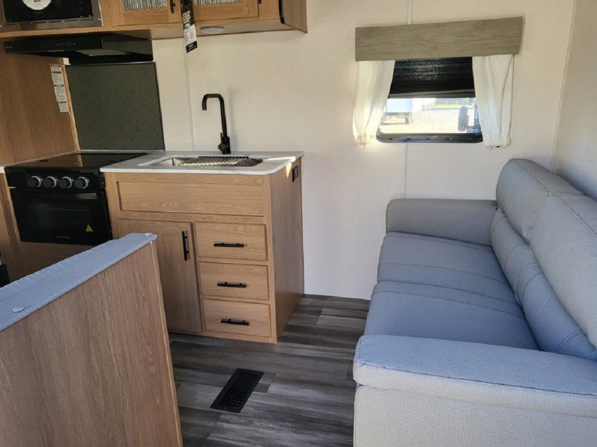 Vehicle Details RV, Motorhome and Travel Trailer rentals in