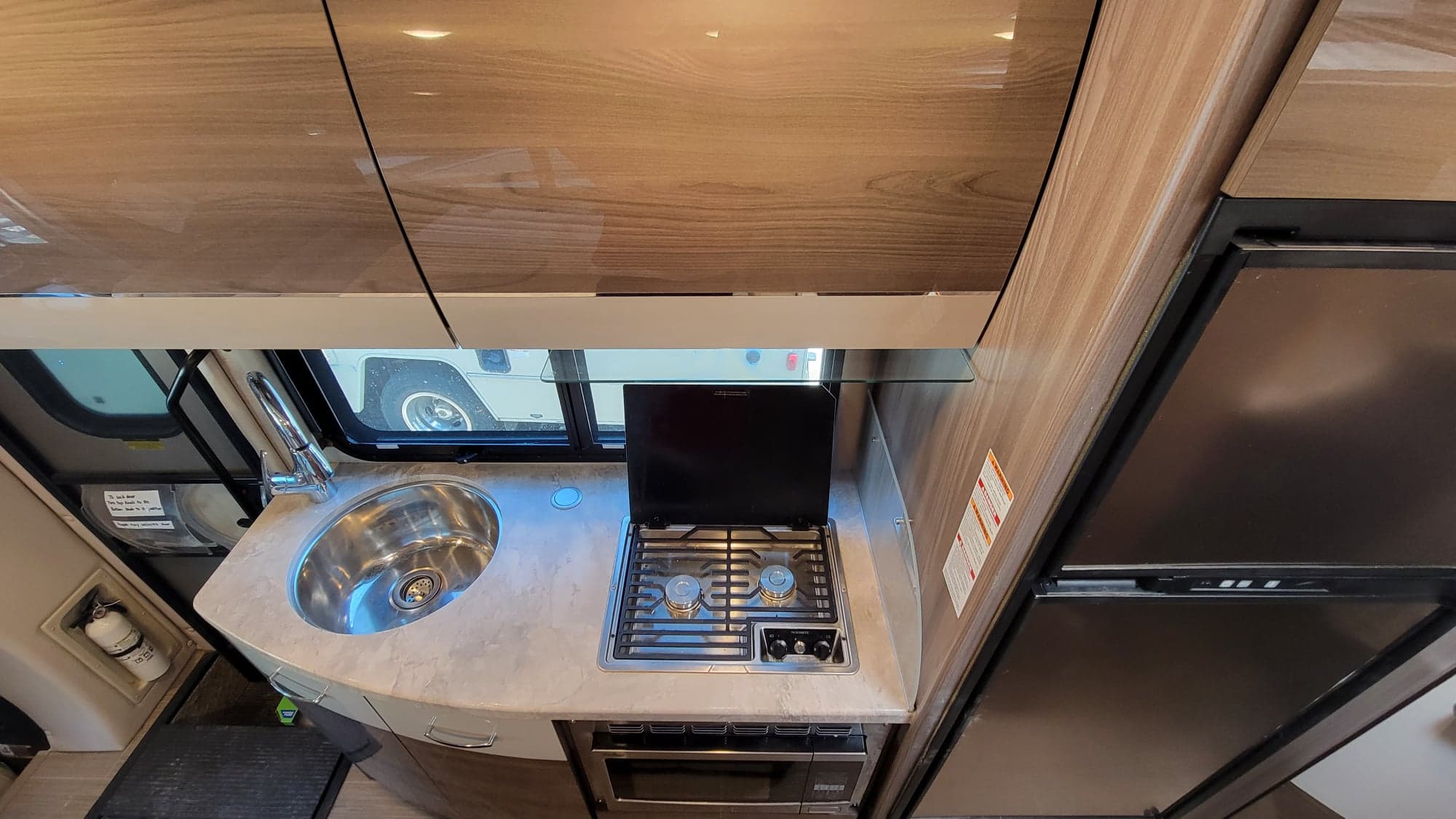 Vehicle Details RV, Motorhome, Travel Trailer and Tent Camper rentals