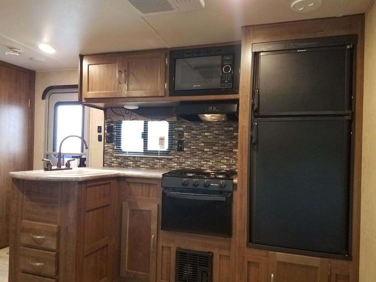 Vehicle Details RV, Motorhome, Travel Trailer and Tent Camper rentals