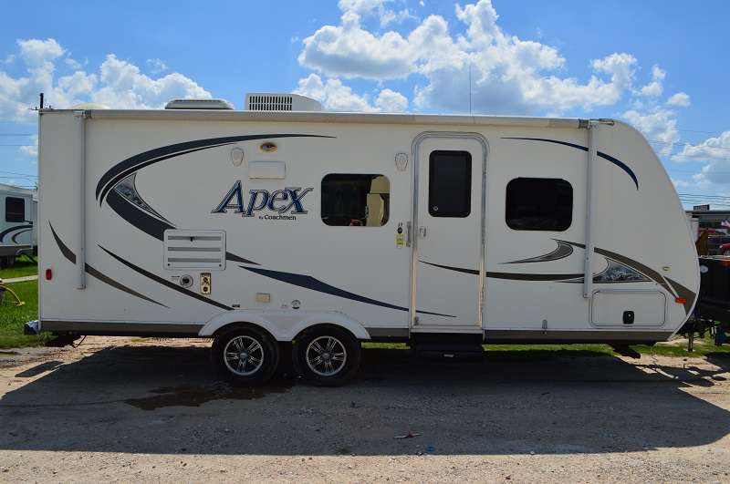 Travel Trailer - 1 Slide - Apex
