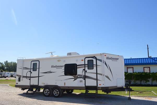 Travel Trailer - 2 Slide Out - Rockwood Windjammer 2618W