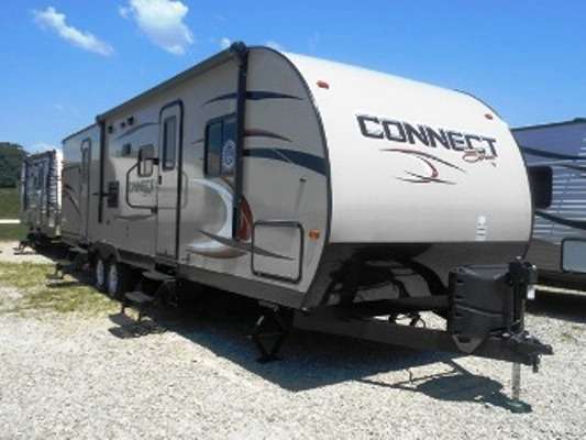 Travel Trailer, 2 slide outs bunk beds, Spree 322BHS