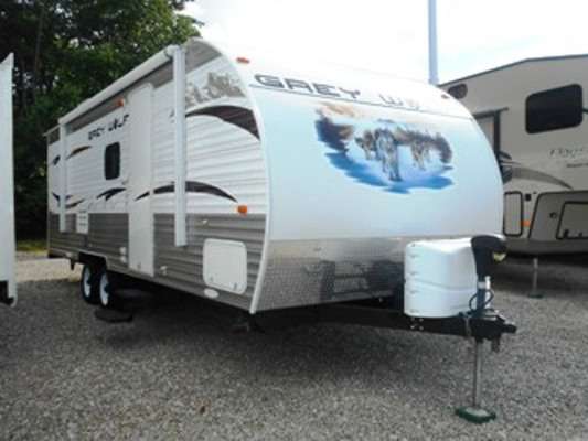 Travel Trailer, 1-slide w/bunks Grey Wolf 25BH