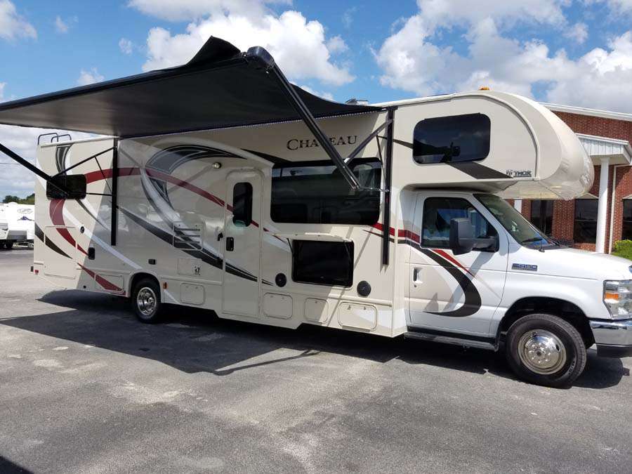 Class C - Super Slide Out Bunks Chateau 31E