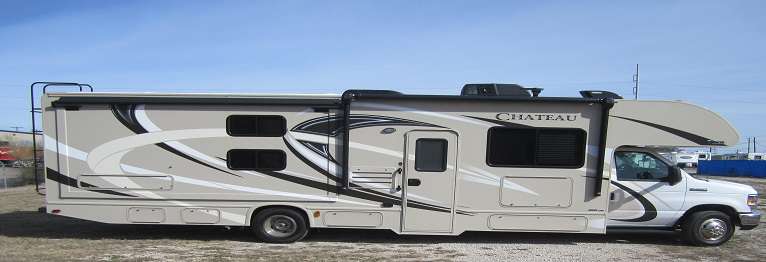 Class C - 2 Slide Outs - Chateau Bunk HS - 30D