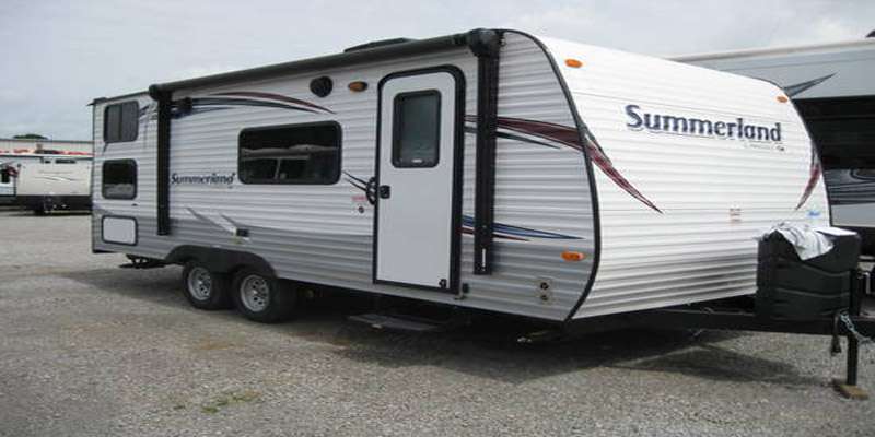 Travel Trailer-Non Slide-Summerland