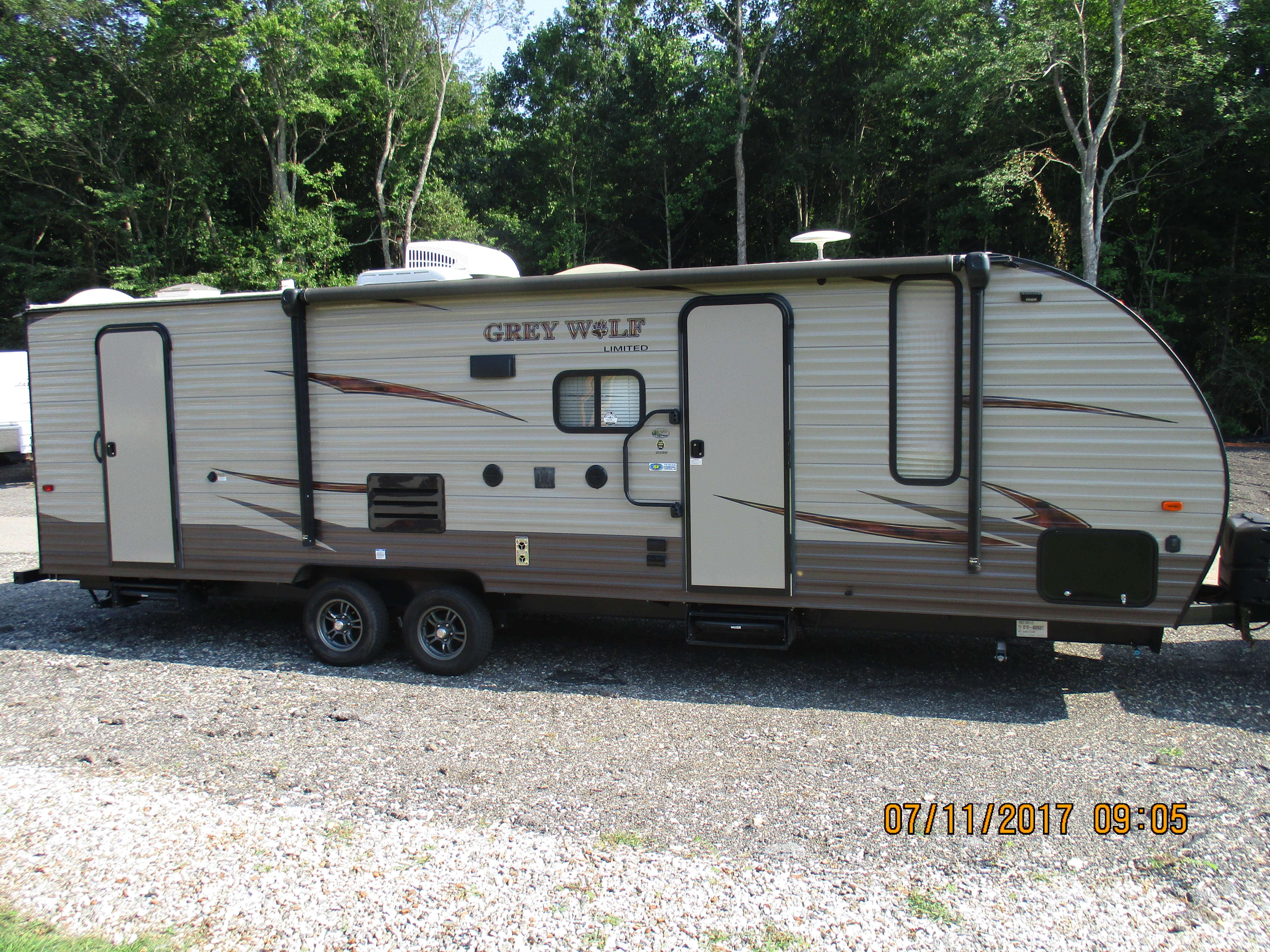 Travel Trailer - 1 Slide - 27' Greywolf Limited Bunkhouse