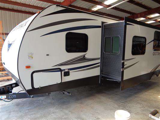 Travel Trailer - 1 Slide Out - Outback 293 UBH