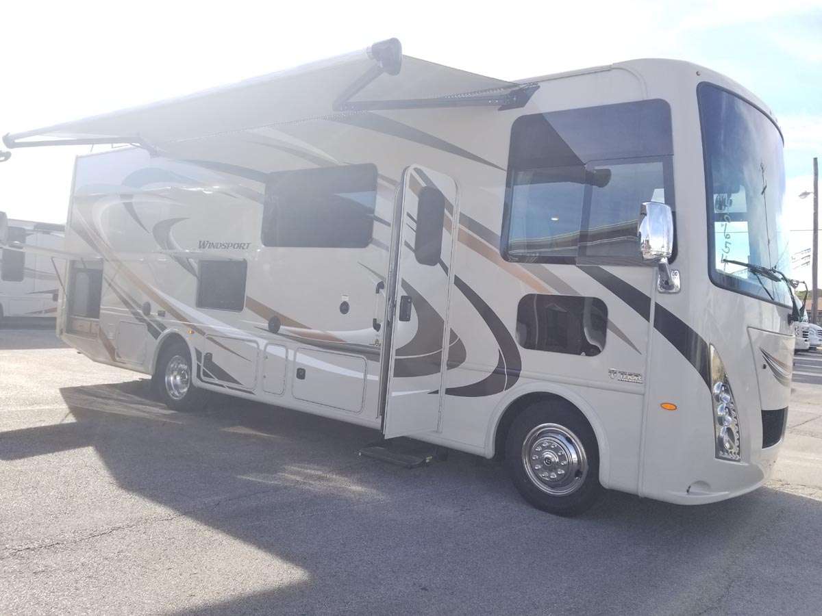 Class A - 1 Slide Out Windsport 29M