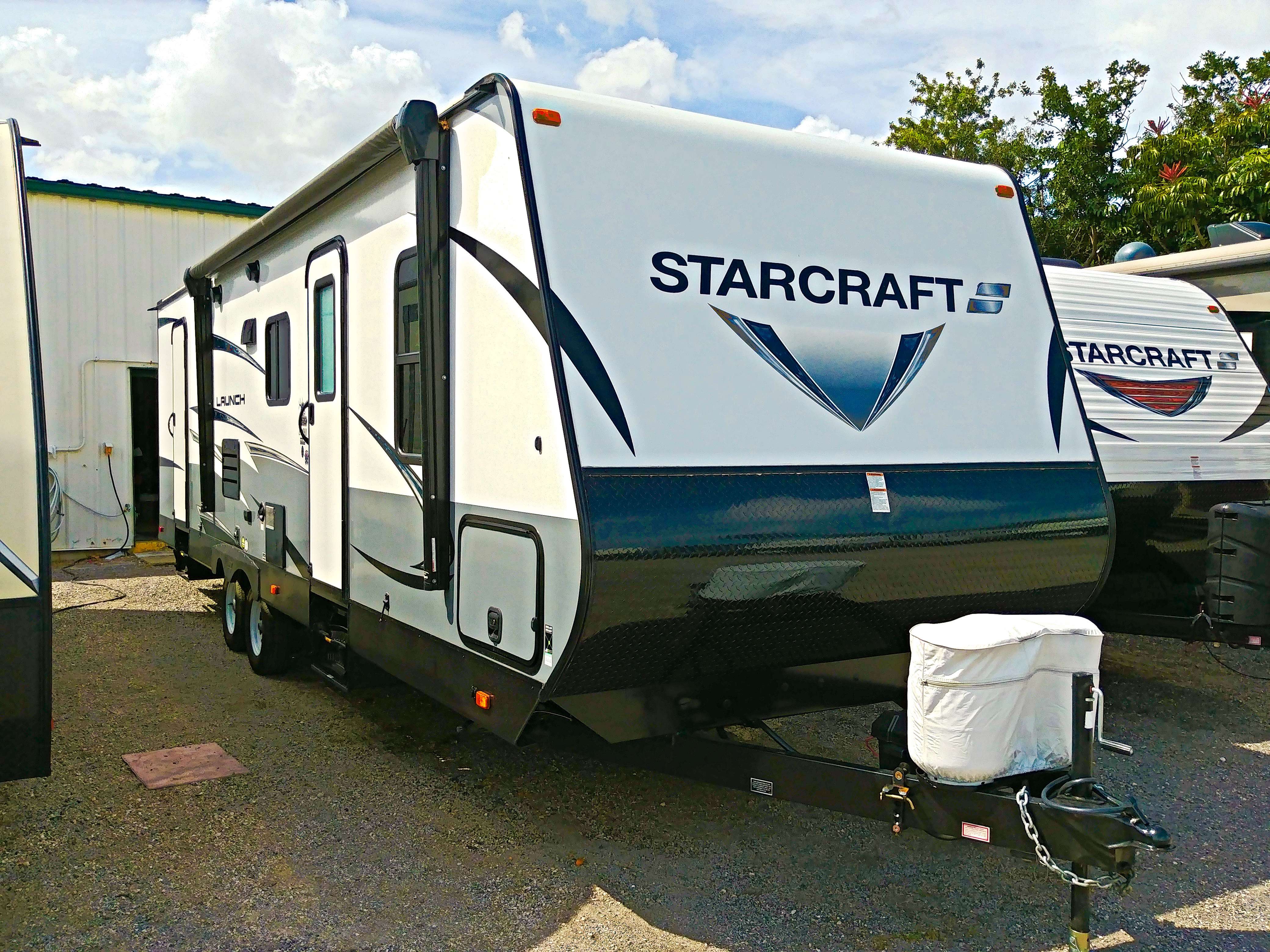 TRAVEL TRAILER LAUNCH OUTFITTER 27 BHU BUNKHOUSE