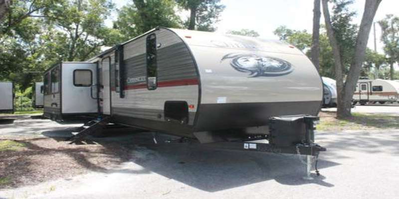 Travel Trailer - 2 Slide Outs Cherokee 204RB