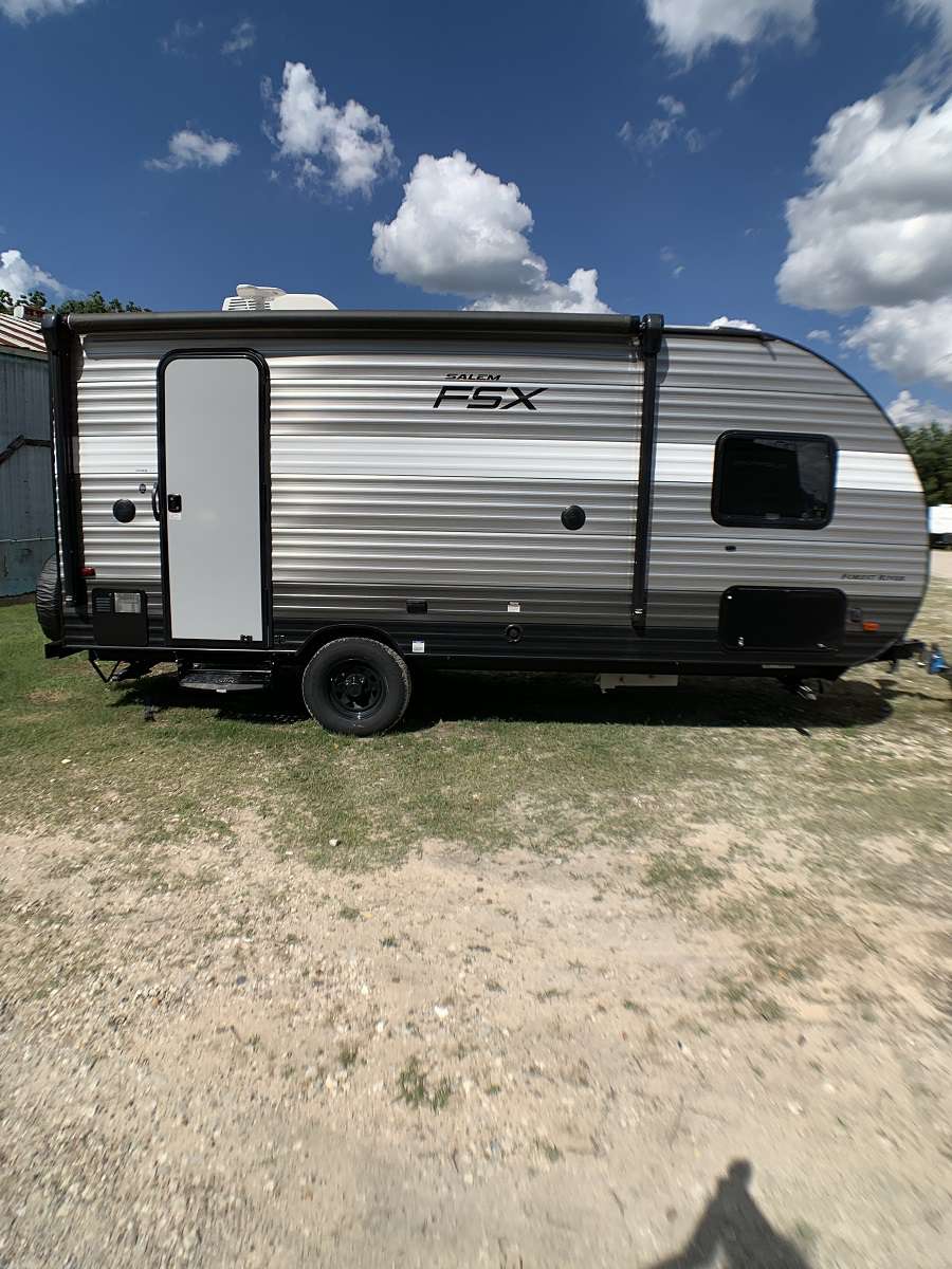 Travel Trailer - 1 Slide Out - Salem FSX 200RK