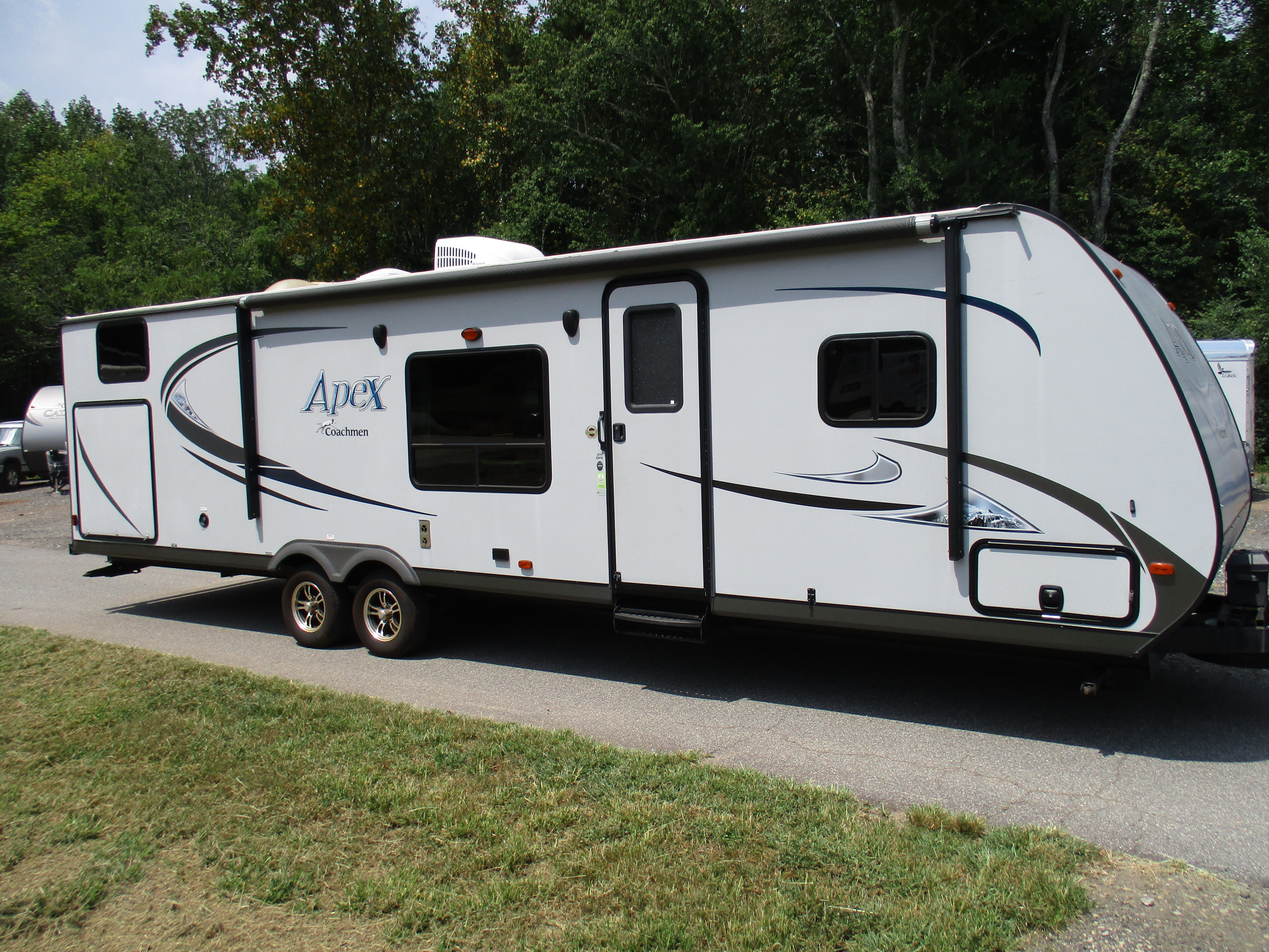 Coachmen Apex 300BHS Bunkhouse