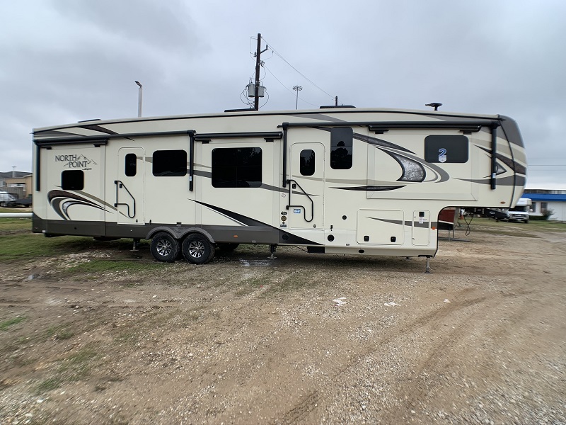 5th wheel - 5 slide out - Jayco North Point 383FKWS