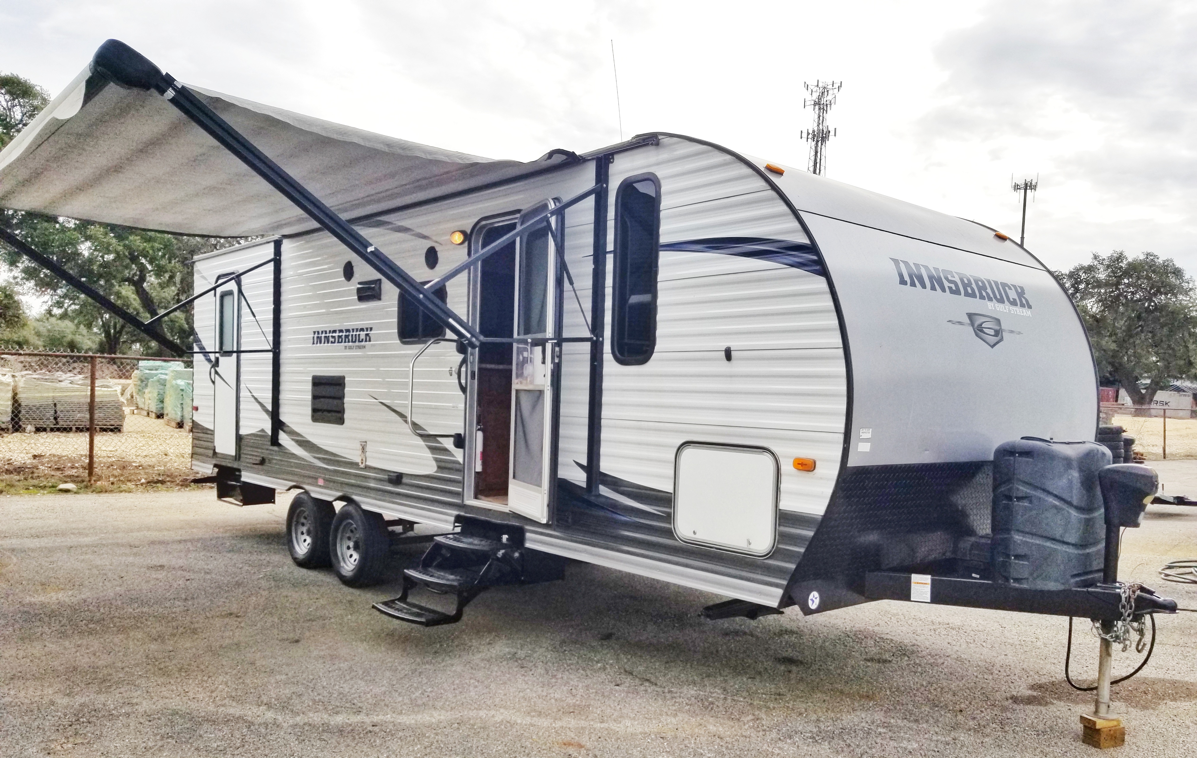 Travel Trailer - 1 Slide Out Innsbruck Lite 268BH