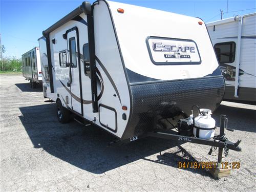 Travel Trailer - 1 Slide Out Bunks Spree Escape 191BH