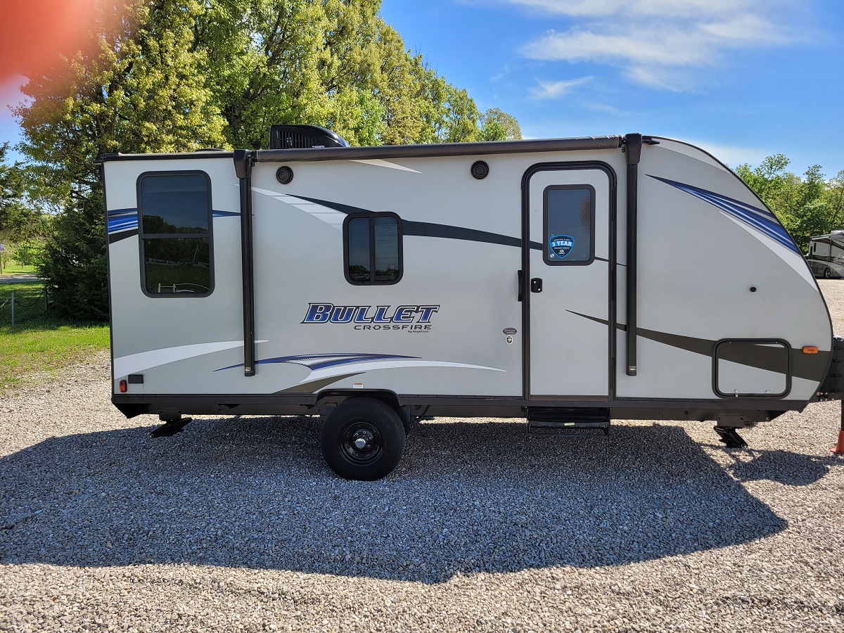 Travel Trailer-non slide, Bullet 1900RD