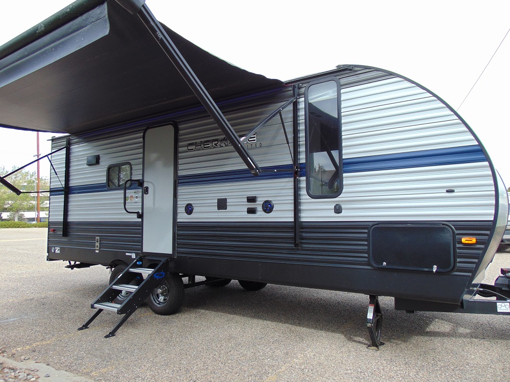 Travel Trailer - 1 Slide Out Cherokee