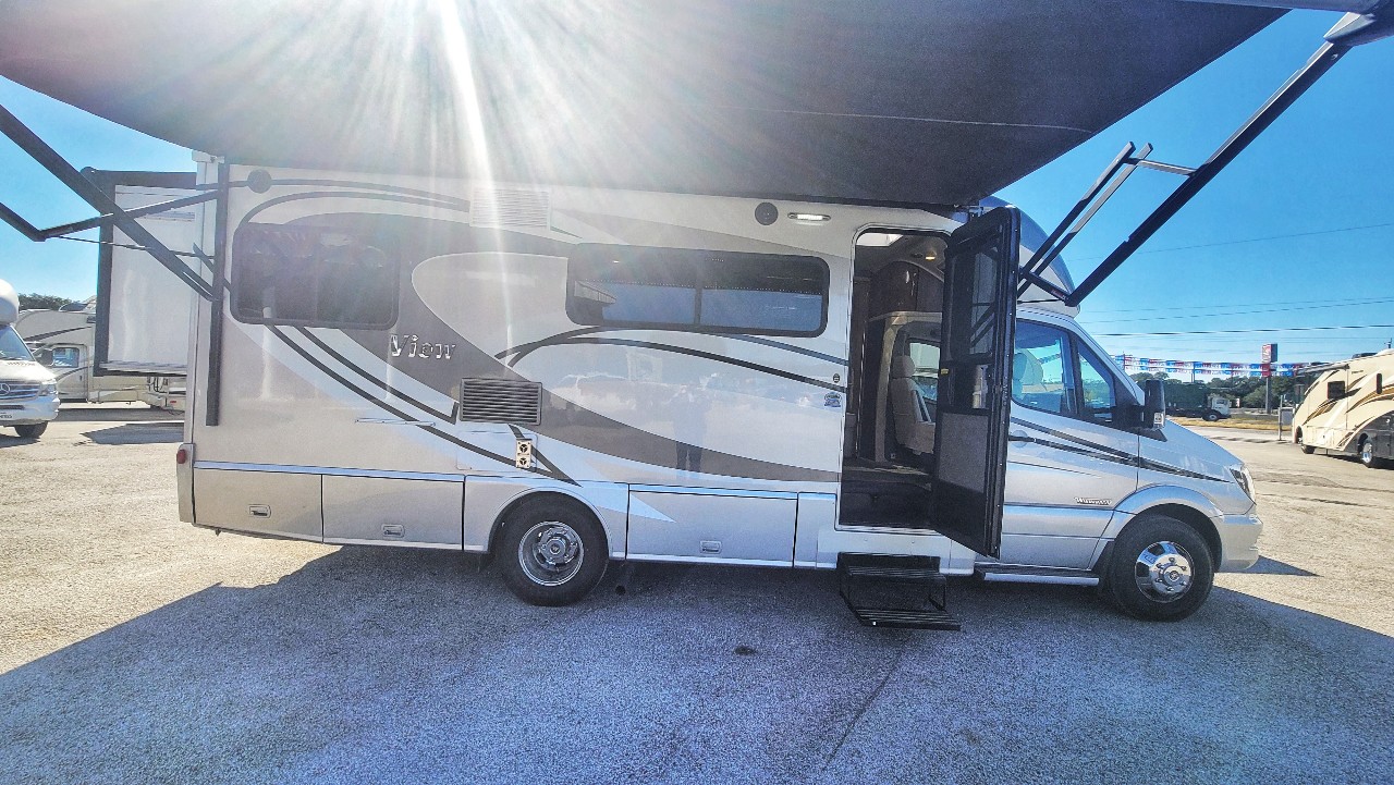 Class B+ - 2 Slide Out Winnebago View 24G