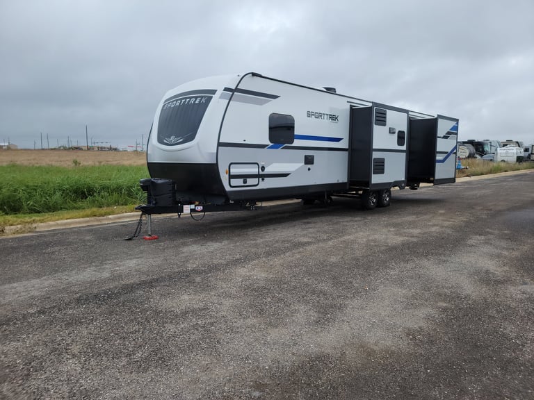 Travel Trailer - 3 Slide Out Sporttrek 327VIK