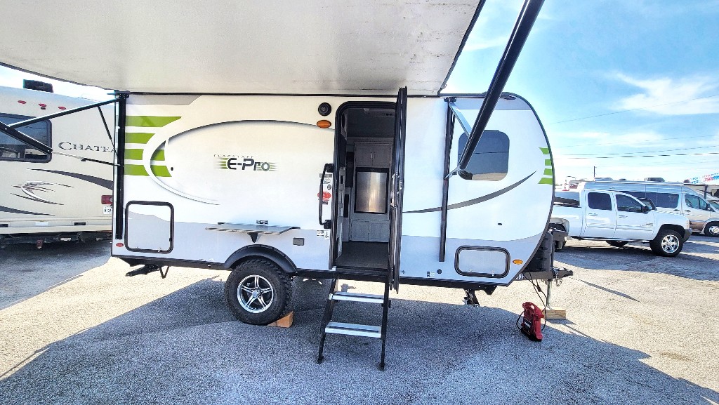 Travel Trailer - 1 Slide out2019  Epro 16 BH
