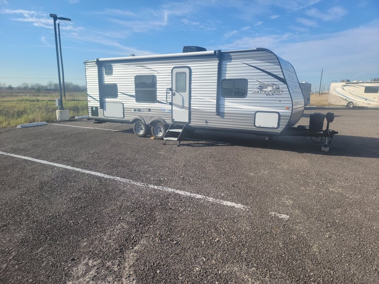 Travel Trailer - Non Slide Jay Flight 264 BHS