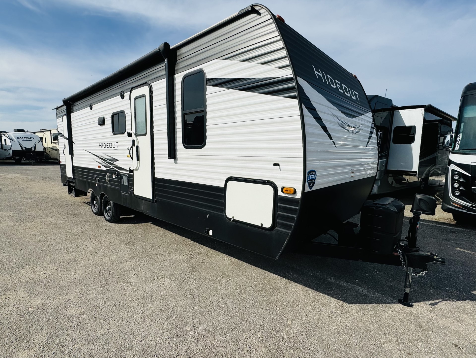 Travel Trailer - 1 Slide Out  Hideout 272BH