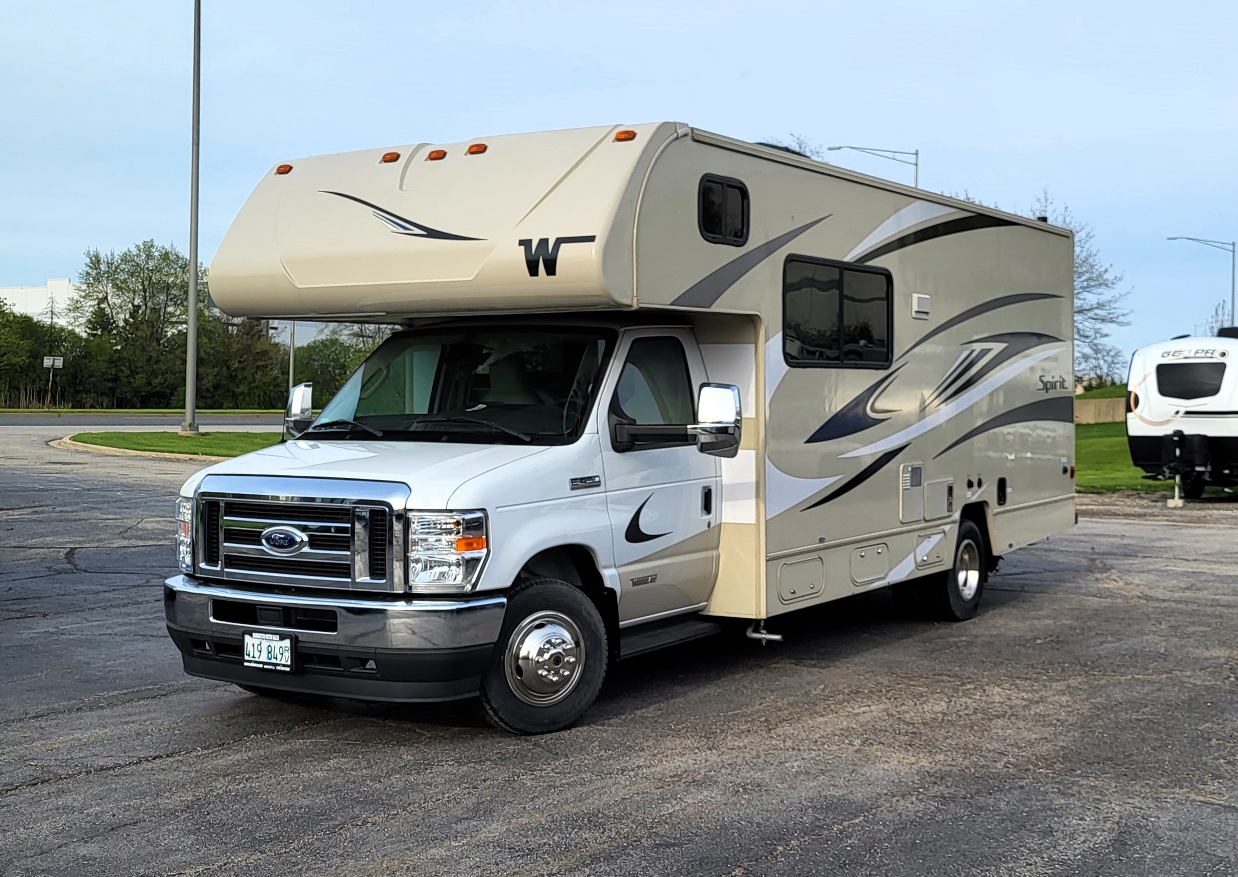 Vehicle Details RV, Motorhome and Travel Trailer rentals in Chicago
