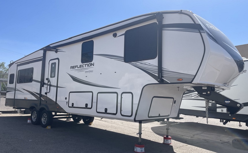 5th Wheel - 3 Slide Outs Grand Design Reflection 324MBS