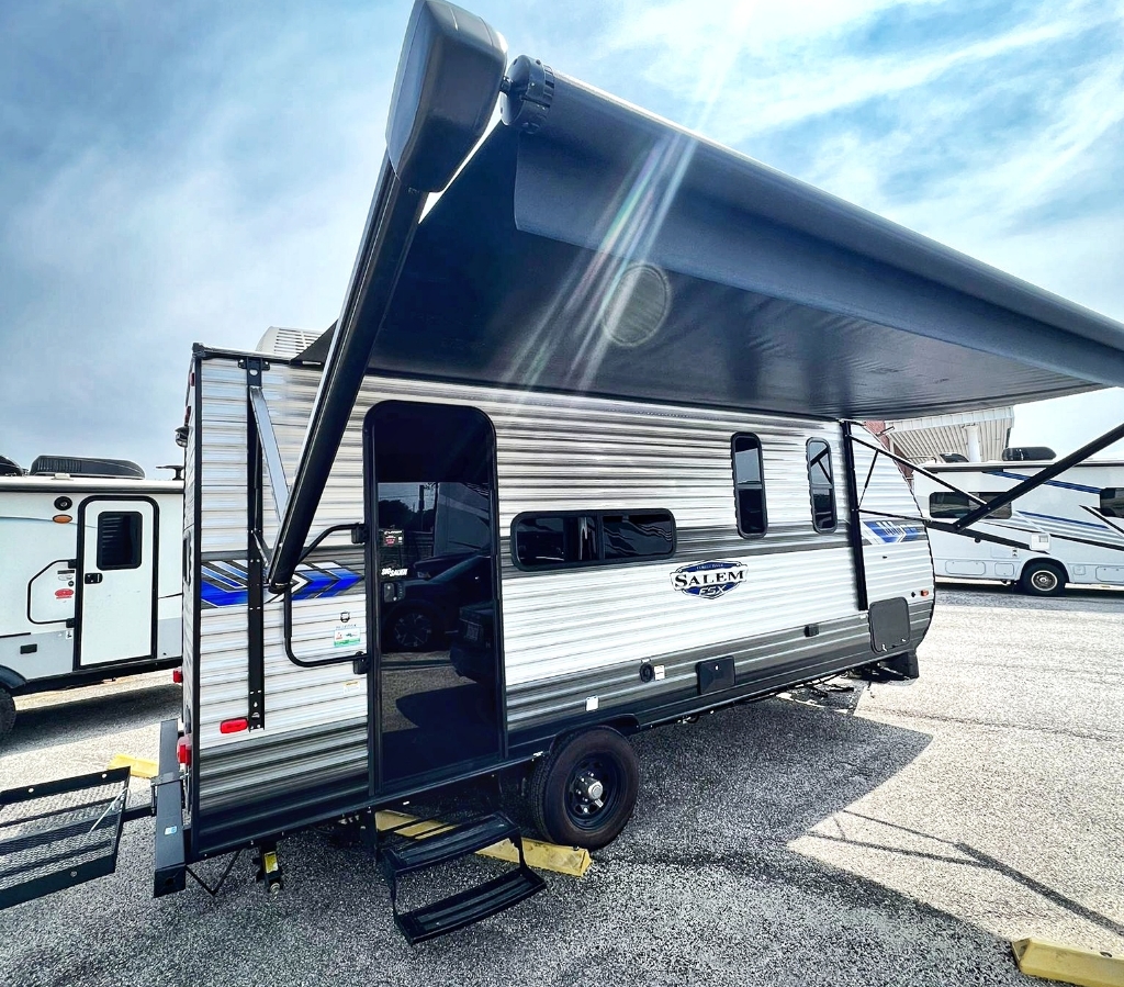 Travel Trailer - 1 Slide Out Forest River Salem 163RDSK