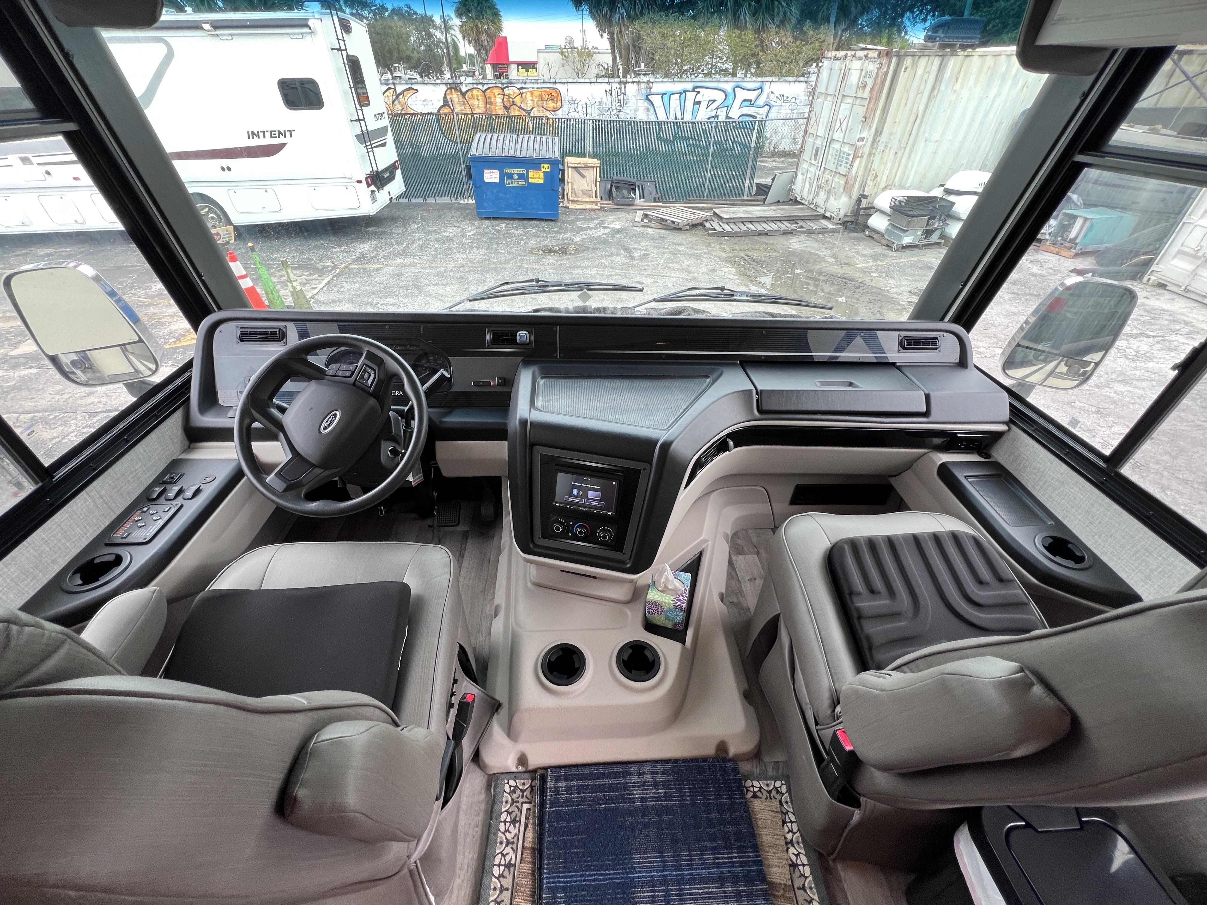 Class A - 3 Slide Outs Entegra Vision XL 36C
