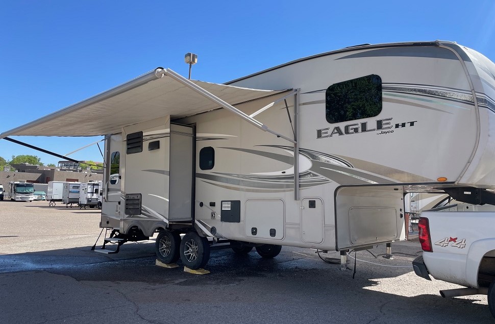 5TH Wheel - Jayco Eagle M-24.5 CKTS