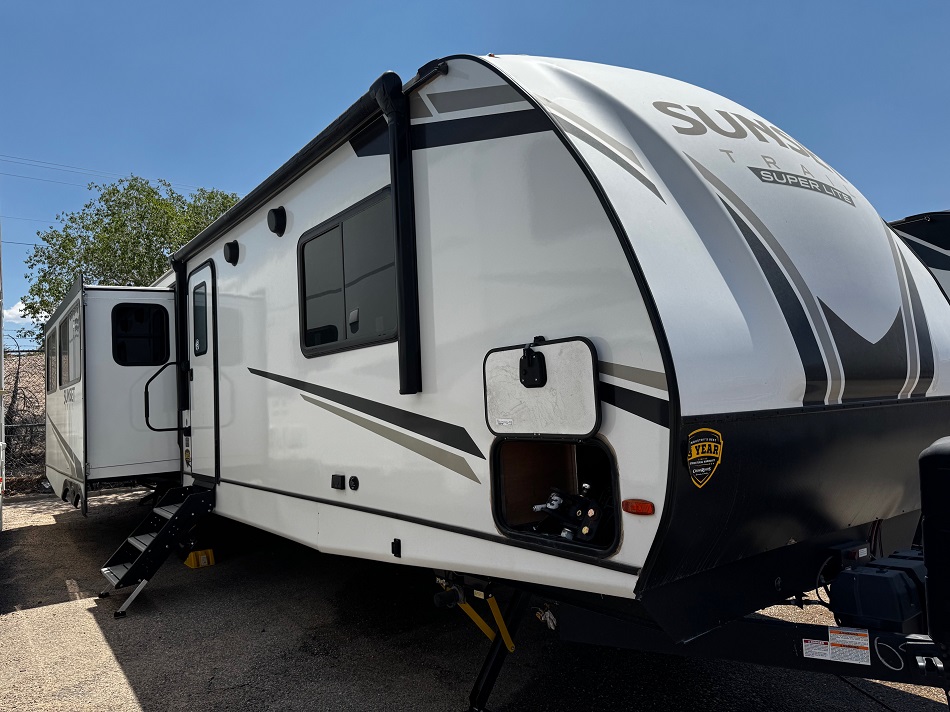 Travel Trailer - 3 Slide Out Sunset Trail 330SI