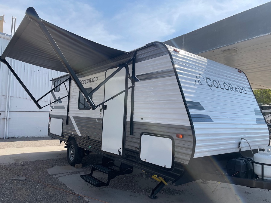 Travel Trailer - Non Slide Colorado M-19BHC