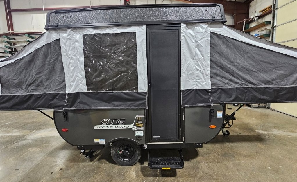 Tent Camper, 2025 Flagstaff 141OTG