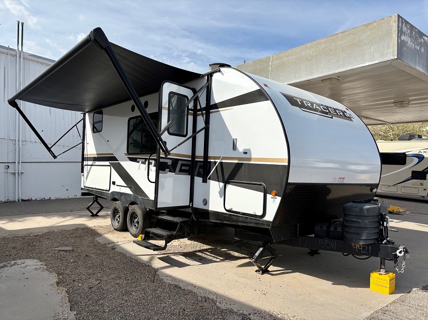 Travel Trailer - Non Slide Tracer 200 BHSLE