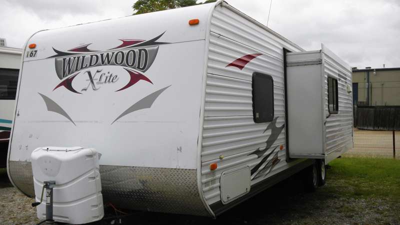 Travel Trailer - 1 Slide Out Bunks Wildwood 281 QBXL
